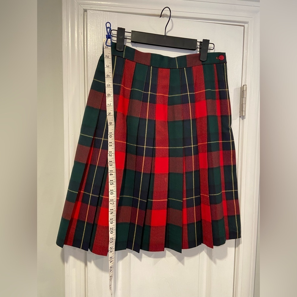 Talbots Size 8 100% Wool Red Green Plaid Flannel Pleated Knee Length Skirt - Picture 5 of 7